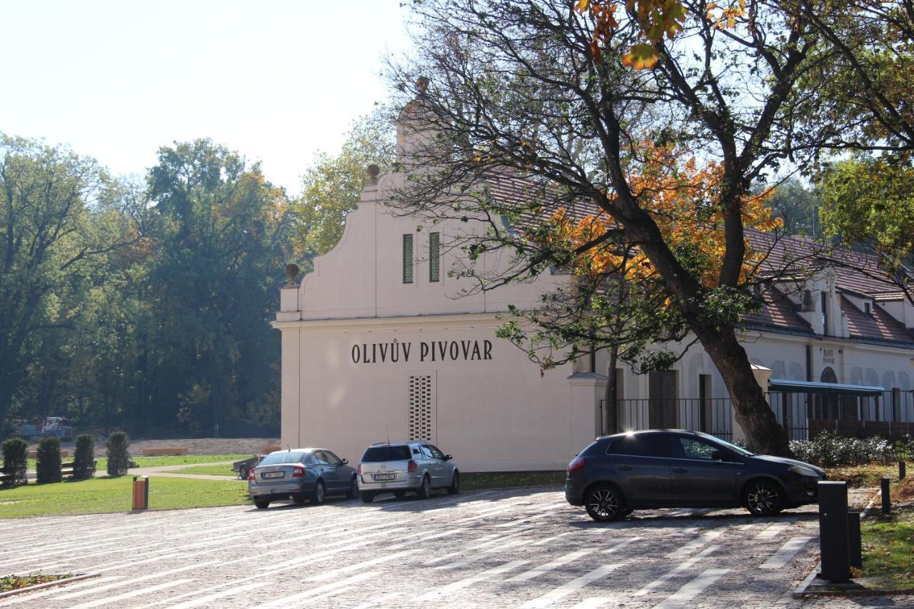 Olivuv Pivovar Dolni Brezany Экстерьер фото